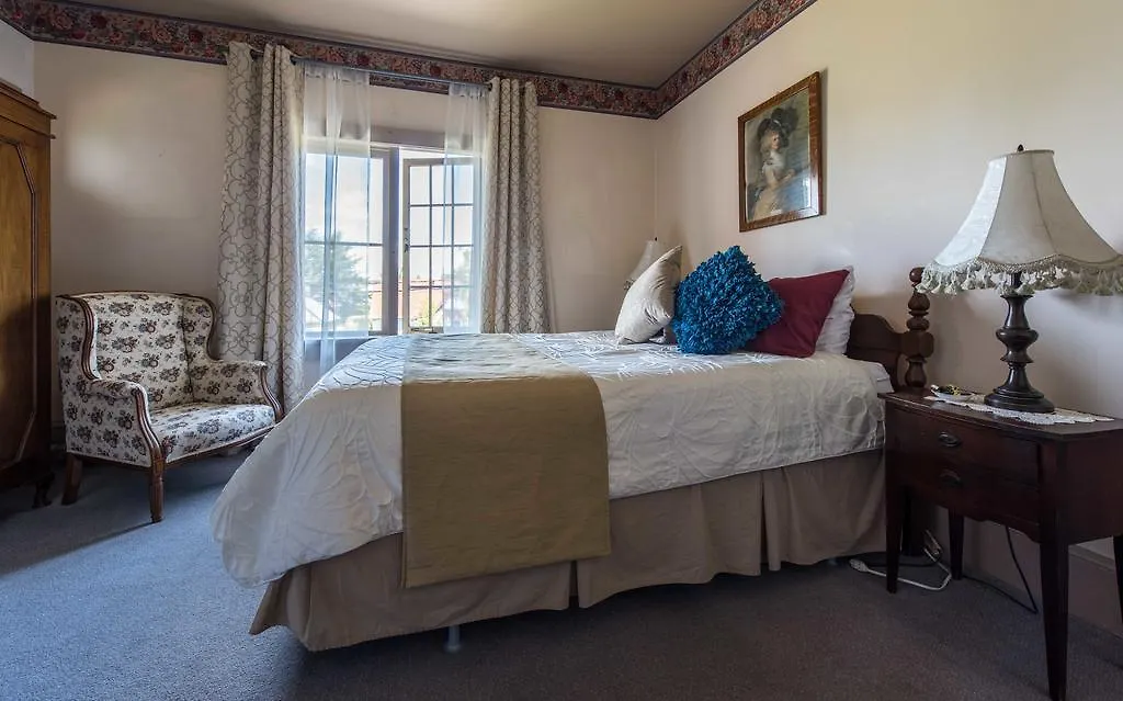 Oak Bay Guest House Victoria 2*,  Canada
