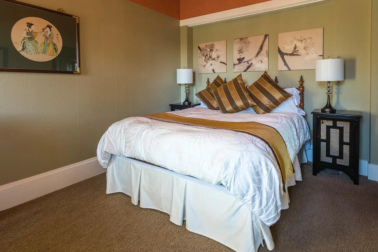 Oak Bay Guest House Victoria 2*,  Canada