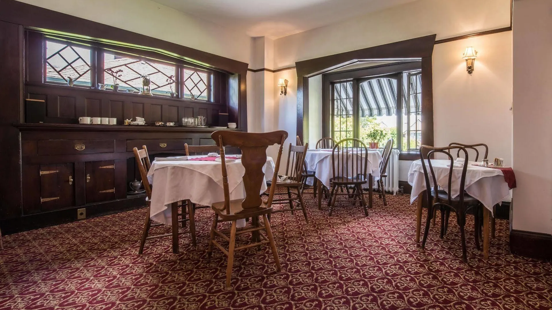 Oak Bay Guest House Victoria